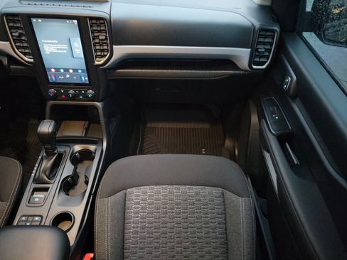 Used 2024 Ford Ranger XL image 22