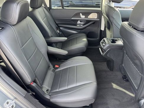 New 2026 Mercedes-Benz GLS 450 4MATIC image 5