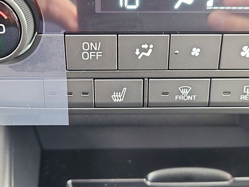 New 2026 Subaru Outback Limited AWD/4WD image 12