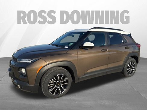 Used 2021 Chevrolet TrailBlazer ACTIV w/ Sun and Liftgate Package image 2