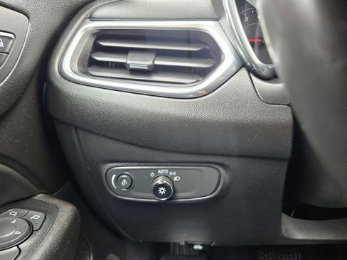 Used 2019 Chevrolet Equinox LT FWD image 22