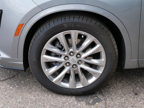 Used 2023 Cadillac XT6 Premium Luxury image 7