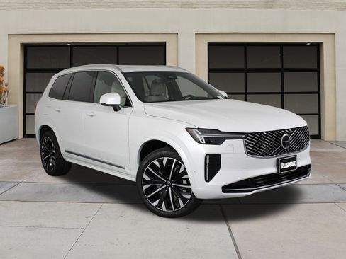 New 2026 Volvo XC90 B6 Plus w/ Protection Package Premier image 19