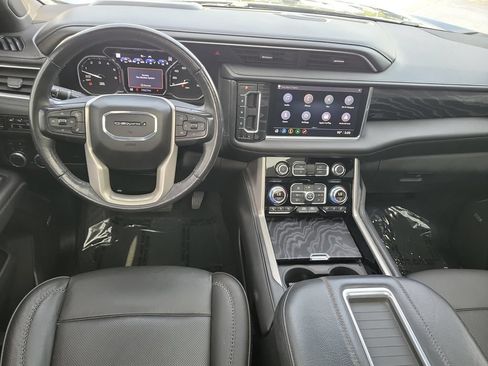 Used 2021 GMC Yukon Denali w/ Denali Premium Package AWD/4WD image 19