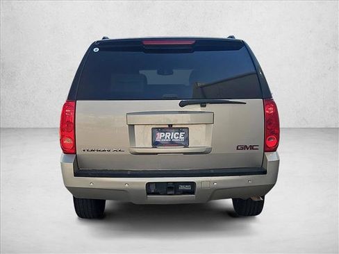 Used 2014 GMC Yukon XL SLT RWD image 7