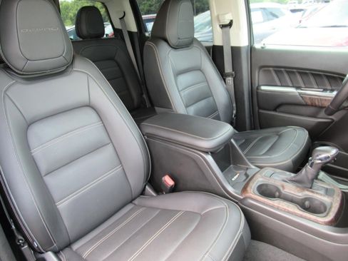 Used 2022 GMC Canyon Denali AWD/4WD image 9