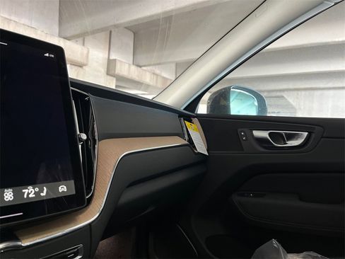 New 2026 Volvo XC60 B5 Plus w/ Protection Package Premier image 19