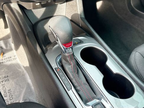 Used 2024 Chevrolet Malibu RS FWD image 17