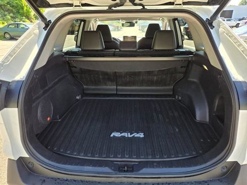 Used 2022 Toyota RAV4 XLE Premium AWD/4WD image 16