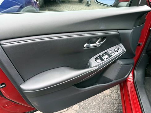 Used 2023 Nissan Sentra SV FWD image 15