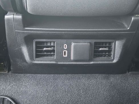 Used 2024 Chevrolet Silverado 1500 LT image 14