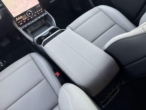 New 2026 GMC Terrain Elevation w/ Elevation Premium Package AWD/4WD image 22