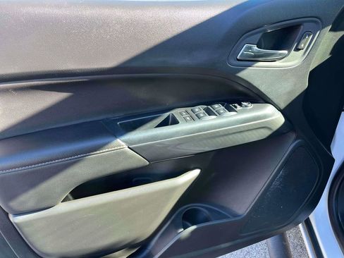 Used 2022 GMC Canyon AT4 w/ Trailering Package image 10