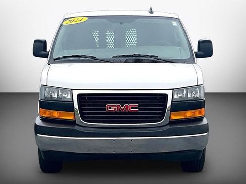Used 2024 GMC Savana 2500 w/ Driver Convenience Package RWD image 3