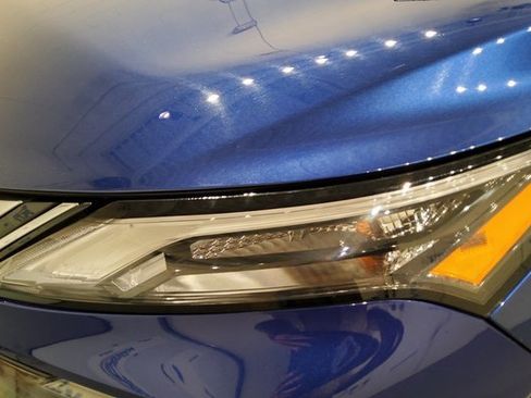 Used 2023 Nissan Rogue S image 7