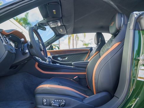 Used 2025 Bentley Continental GT Speed image 2