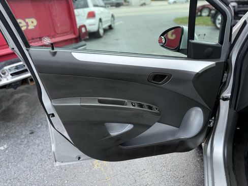 Used 2013 Chevrolet Spark LT image 10