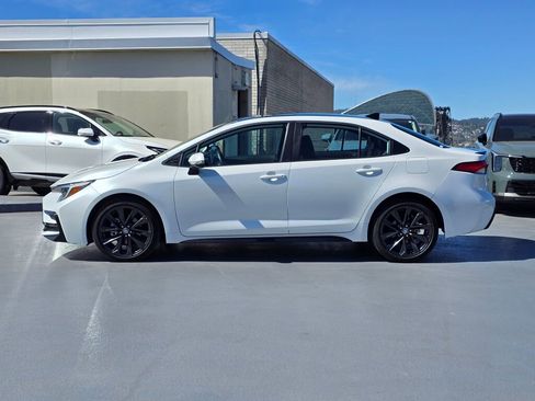 Used 2023 Toyota Corolla XSE image 6