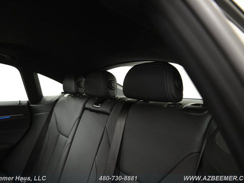 Used 2023 BMW i4 eDrive40 image 22