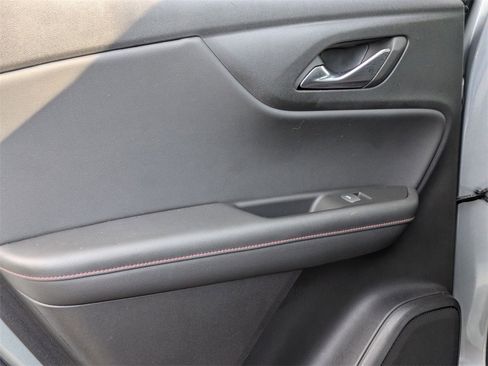 Used 2025 Chevrolet Blazer RS image 25