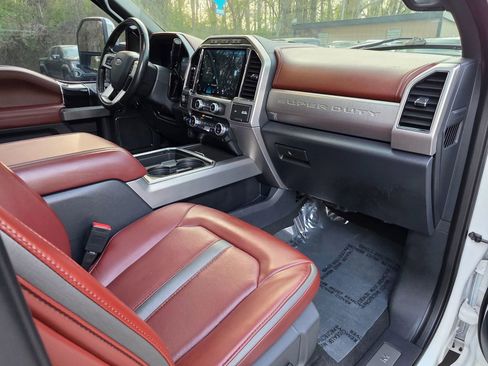 Used 2022 Ford F350 Platinum image 34