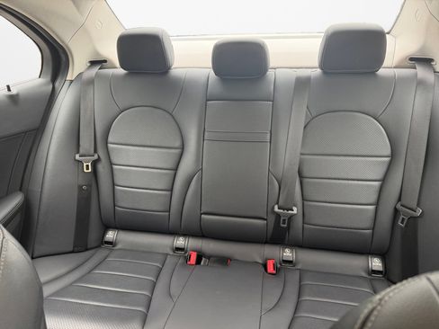 Used 2018 Mercedes-Benz C 300 4MATIC Sedan image 15