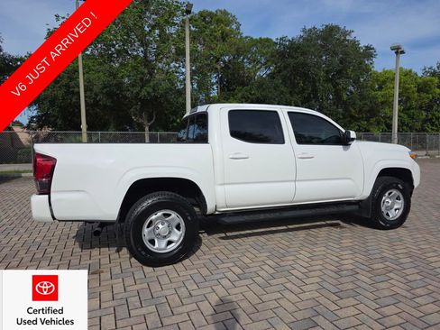 Certified 2023 Toyota Tacoma SR AWD/4WD image 11