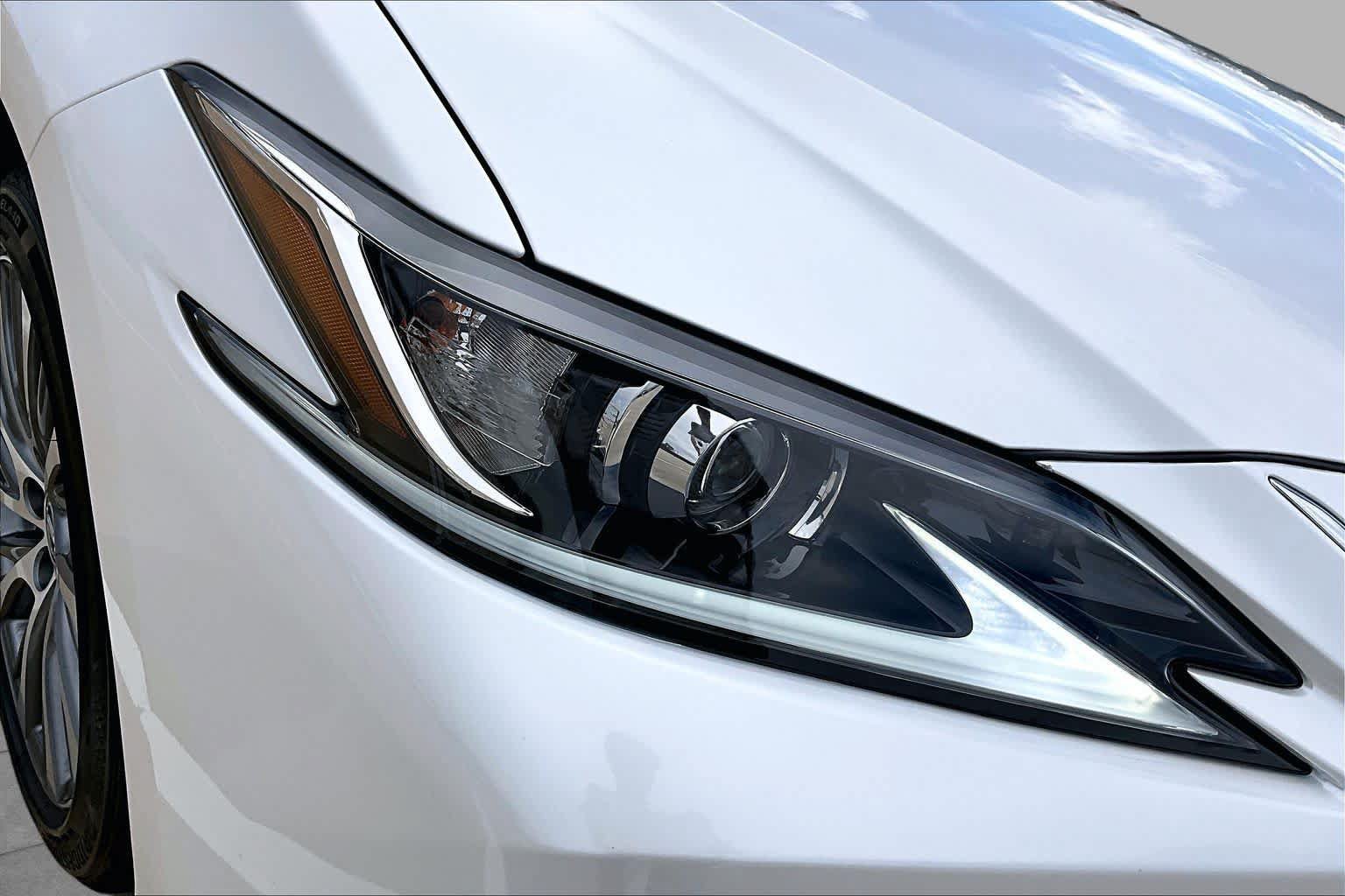 Used 2020 Lexus ES 350 w/ Premium Package FWD image 28