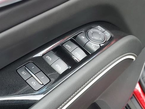 Certified 2024 Cadillac Escalade Premium Luxury Platinum image 20