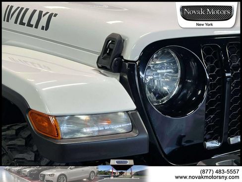 Used 2022 Jeep Gladiator Sport AWD/4WD image 10