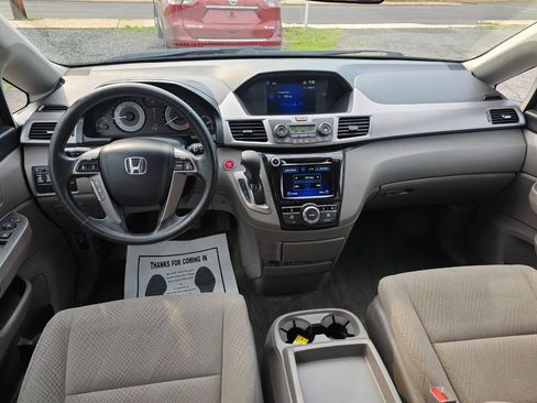Used 2017 Honda Odyssey EX image 13