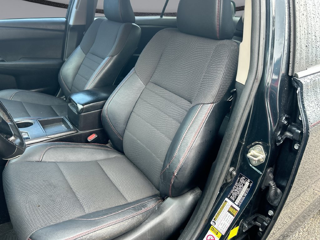 Used 2016 Toyota Camry SE FWD image 11