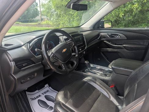 Used 2018 Chevrolet Traverse Premier AWD/4WD image 3