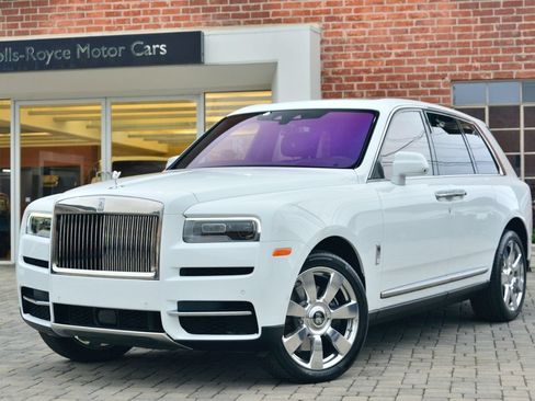 Certified 2023 Rolls-Royce Cullinan w/ Technology Package AWD/4WD image 1