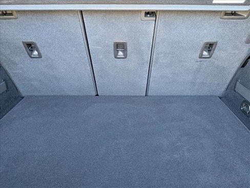 Used 2025 Porsche Macan Electric image 23