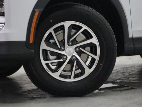 New 2026 Mitsubishi Eclipse Cross ES image 3