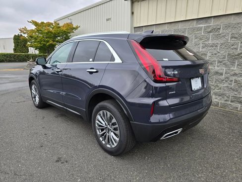 Used 2024 Cadillac XT4 Premium Luxury image 4