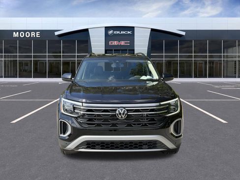 Used 2024 Volkswagen Atlas Peak Edition SEL AWD/4WD image 8