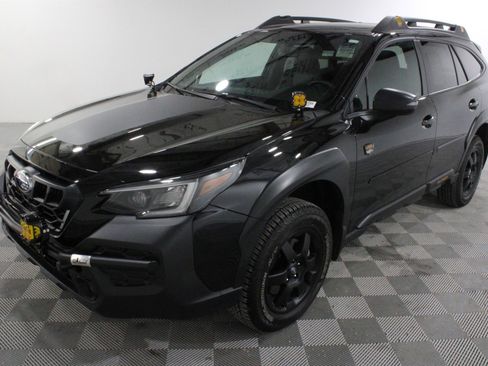 Used 2025 Subaru Outback Wilderness AWD/4WD image 32