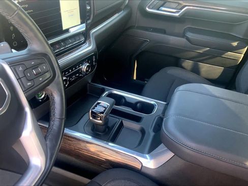 Used 2024 GMC Sierra 1500 Elevation w/ X31 Off-Road Package AWD/4WD image 15