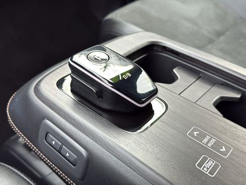 Certified 2023 Nissan Ariya AWD image 23