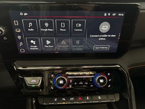 Used 2024 GMC Sierra 2500 AT4 w/ AT4 Premium Plus Package image 24