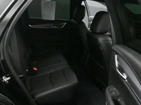 Used 2025 Cadillac XT5 Luxury AWD/4WD image 12