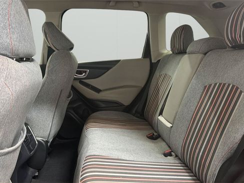 Used 2019 Subaru Forester Premium w/ All-Weather Package AWD/4WD image 11