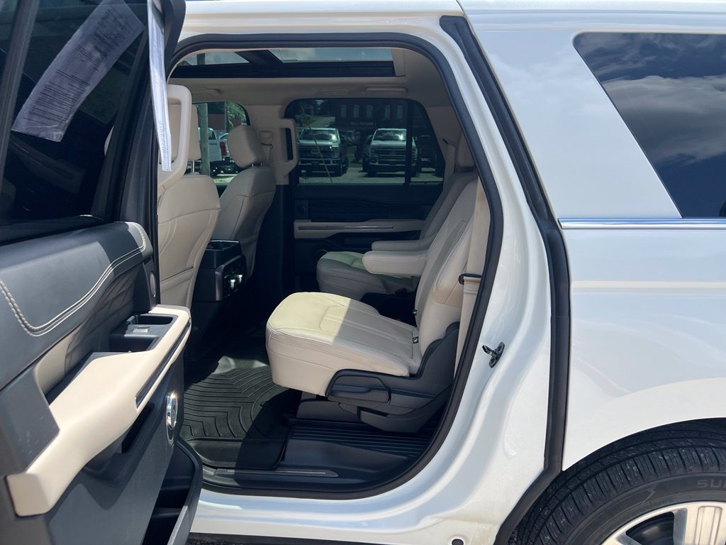 Used 2023 Ford Expedition Max Platinum AWD/4WD image 17
