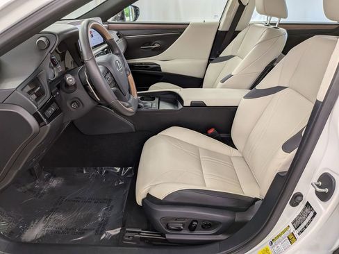 Used 2024 Lexus ES 300h w/ Technology Package FWD image 14