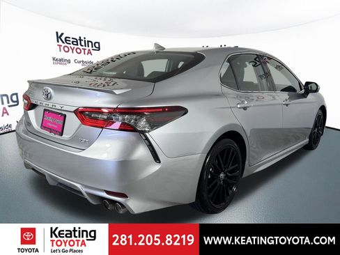 Used 2024 Toyota Camry XSE image 4