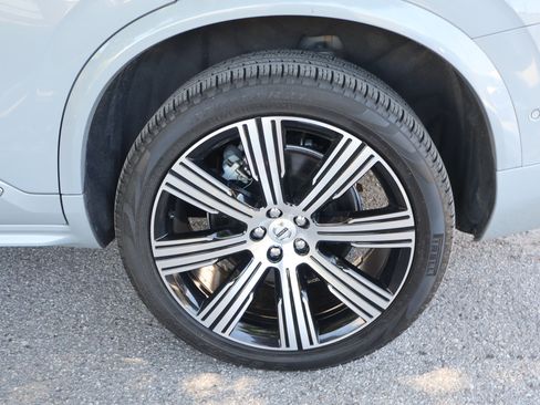Used 2025 Volvo XC90 T8 Ultra w/ Protection Package Premier AWD/4WD image 13