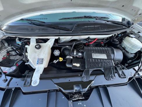 Used 2013 Chevrolet Express 2500 RWD image 26