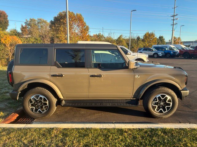 Used 2026 Ford Bronco Outer Banks AWD/4WD image 7